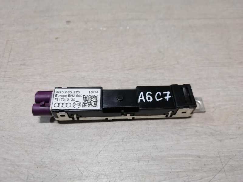 Audi A6 C7 усилитель антенны 4g5035225