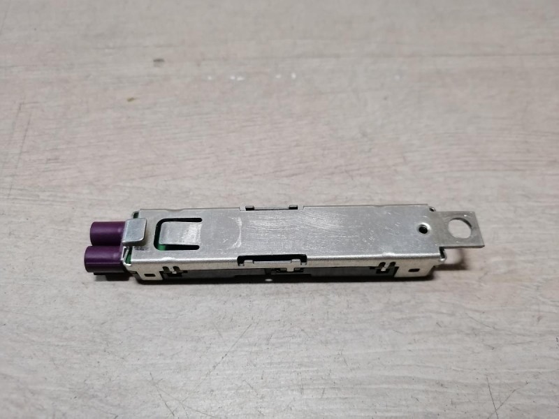 Audi A6 C7 усилитель антенны 4g5035225