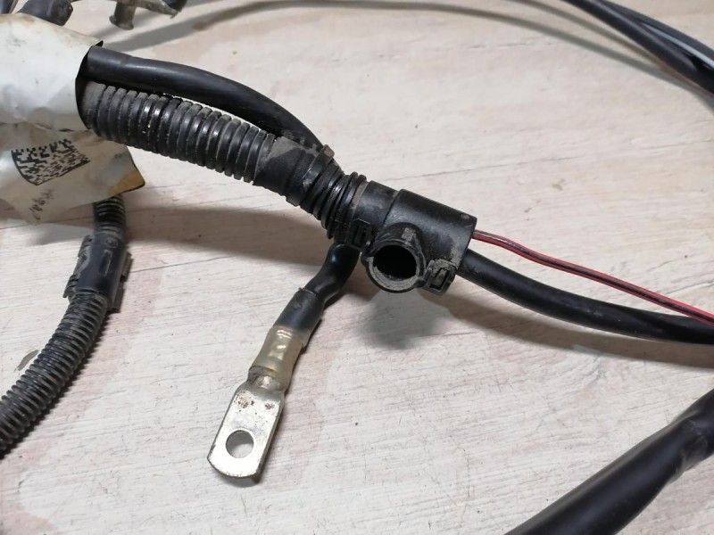 Audi A6 C7 провод силовой на стартер деф