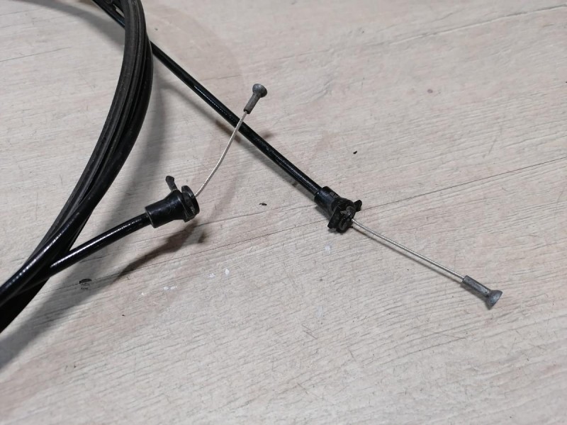 Audi A6 C7 трос капота деф