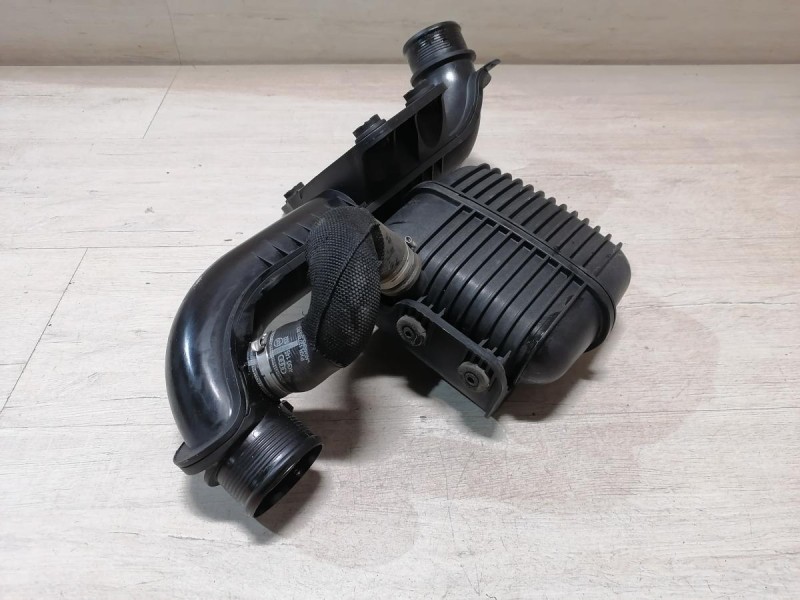 Audi A6 C7 патрубок интеркулера резонатор воздушного фильтра