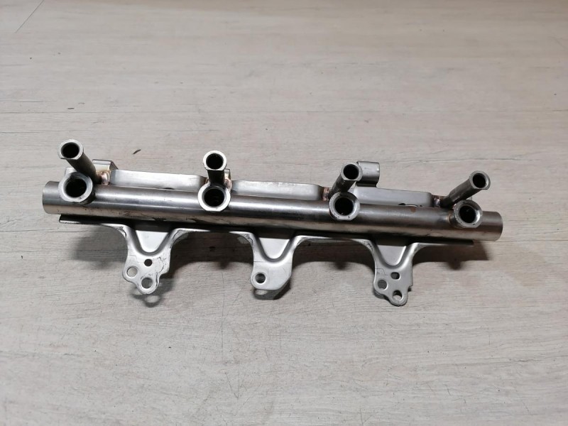 Audi A6 C7 рампа топливная датчик давления топлива