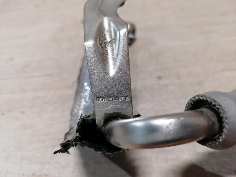 Audi A6 C7 трубка турбины патрубок 06h121497b