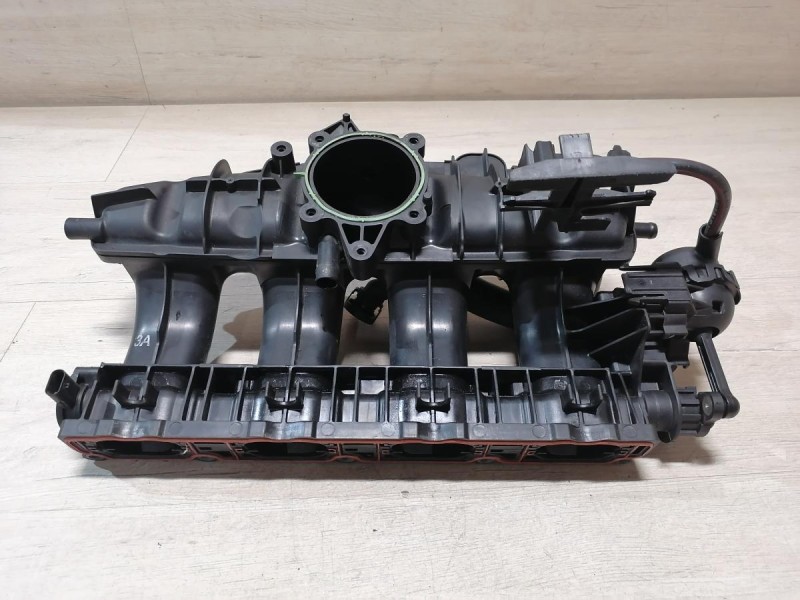 Audi A6 C7 коллектор впускной 2.0