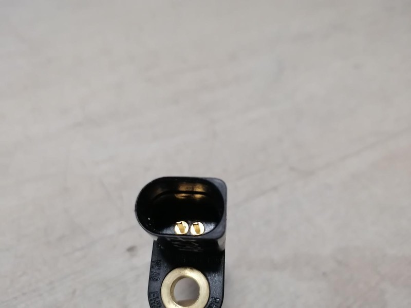 Audi A6 C7 датчик температуры воздуха в коллекторе 06b905379d