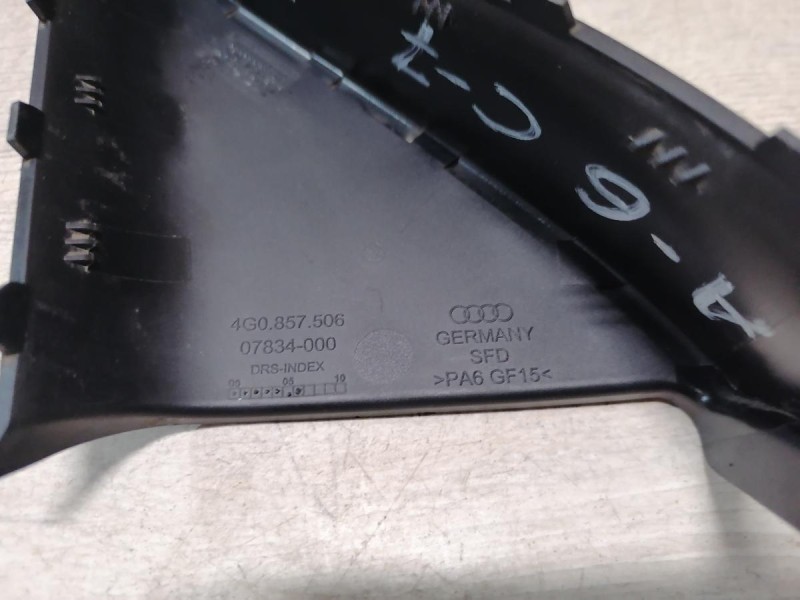 Audi A6 C7 заглушка зеркала правая