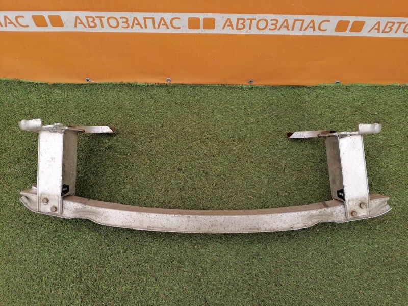 Audi A6 C7 усилитель переднего бампера