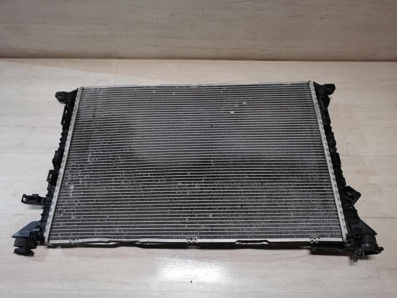 Audi A6 C7 радиатор охлаждения двигателя