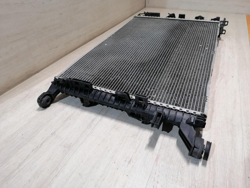 Audi A6 C7 радиатор охлаждения двигателя