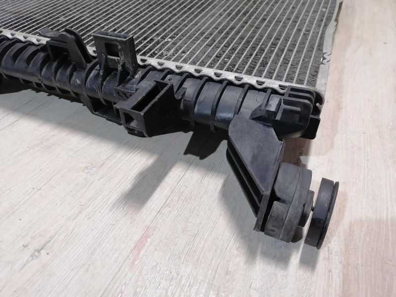 Audi A6 C7 радиатор охлаждения двигателя