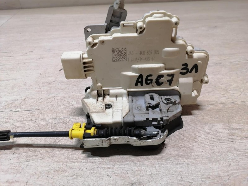 Audi A6 C7 замок двери задний левый