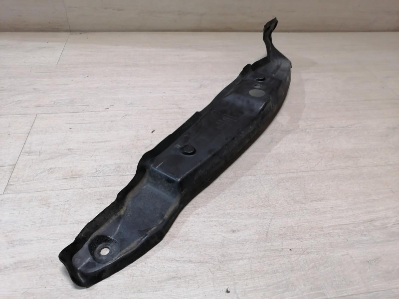 Audi A6 C7 пыльник крыла левый