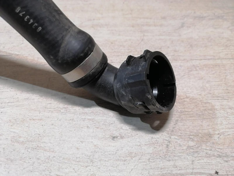 Audi A6 C7 патрубок охлаждения 4g0122101