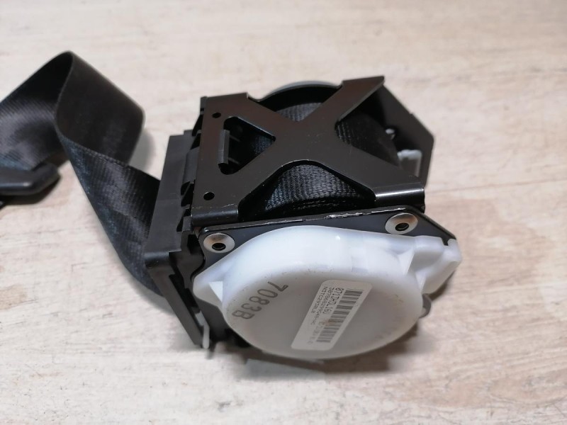 Audi A6 C7 ремень безопасности задний правый