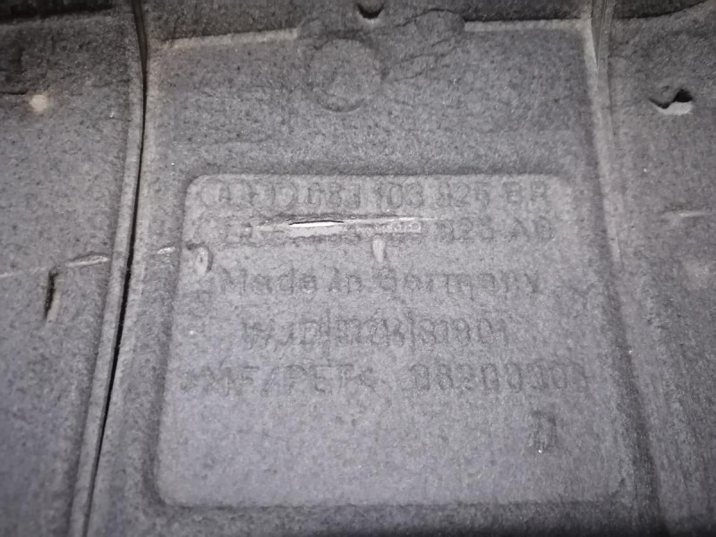 Audi A6 C7 крышка двигателя декоративная