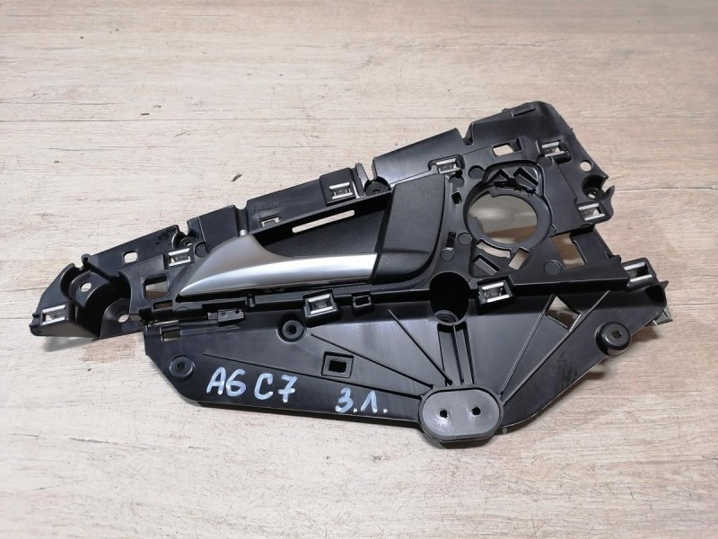 Audi A6 C7 ручка двери внутренняя задняя левая