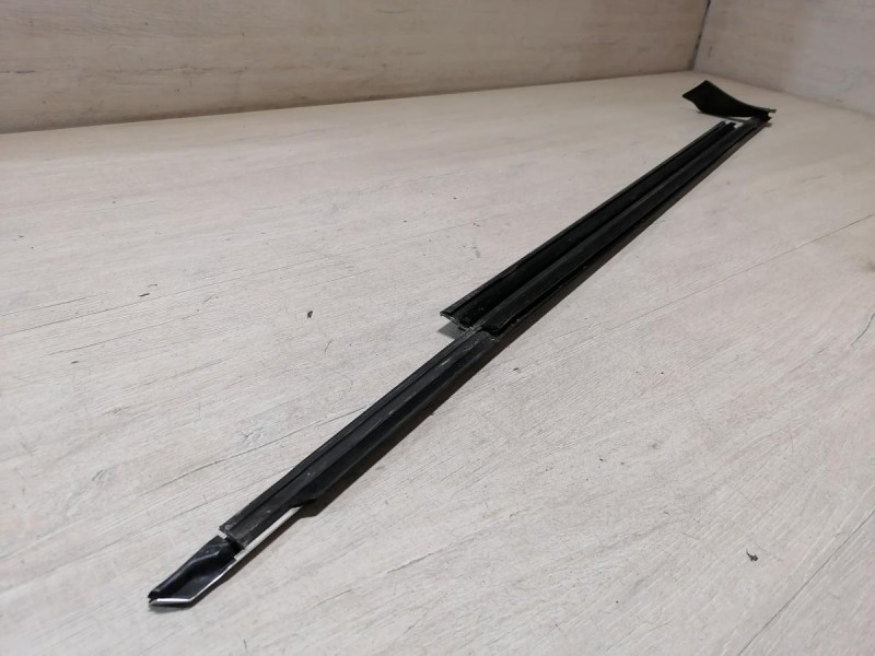 Audi A6 C7 бархотка наружная передняя левая