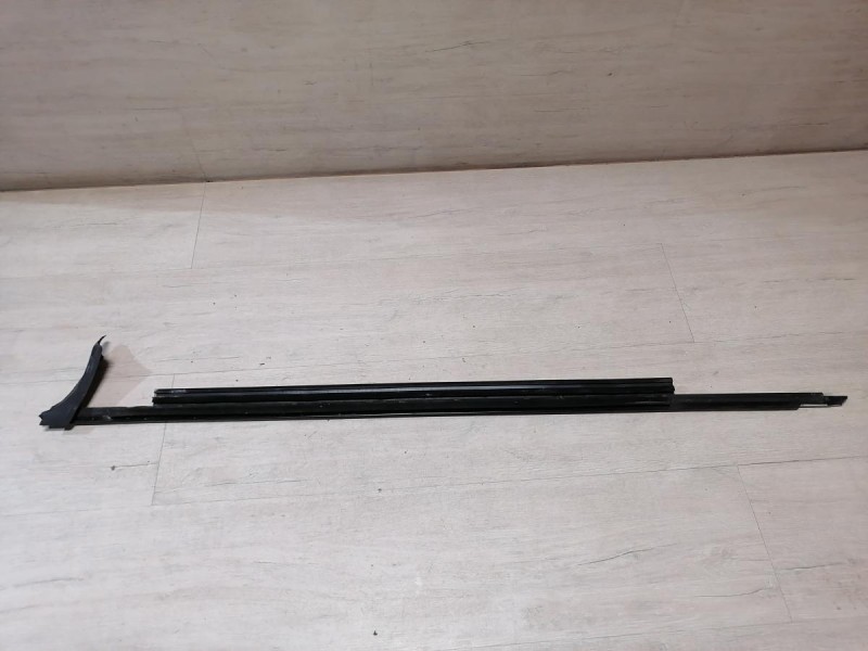 Audi A6 C7 бархотка наружная передняя правая