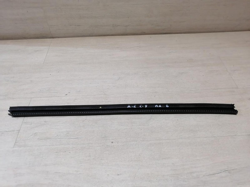 Audi A6 C7 бархотка внутренняя передняя левая