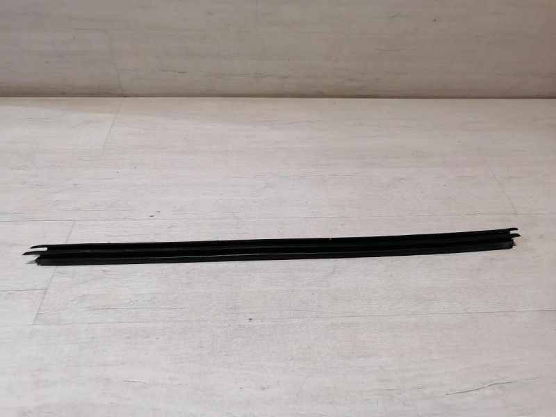 Audi A6 C7 бархотка внутренняя передняя левая