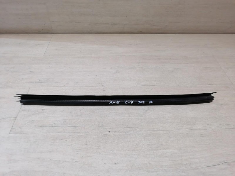 Audi A6 C7 бархотка внутренняя задняя правая