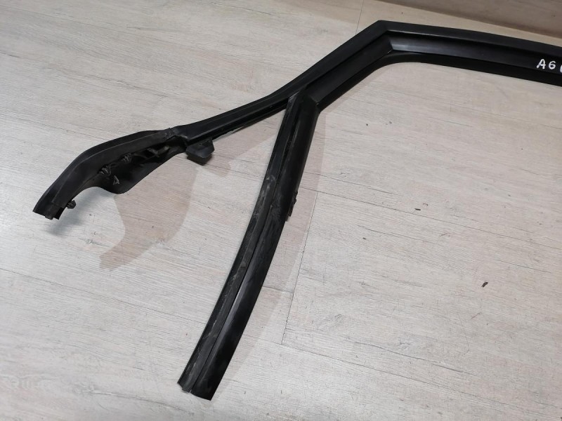 Audi A6 C7 бархотка верхняя задняя правая