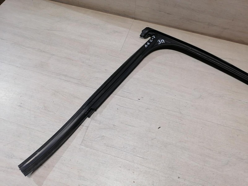 Audi A6 C7 бархотка верхняя задняя правая