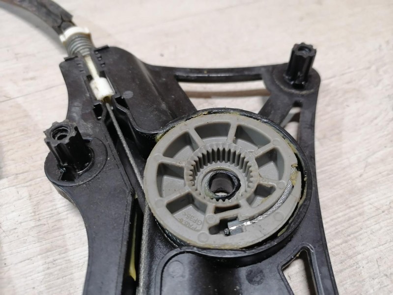 Audi A6 C7 стеклоподъемник передний левый