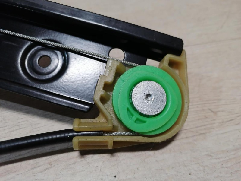 Audi A6 C7 стеклоподъемник задний правый