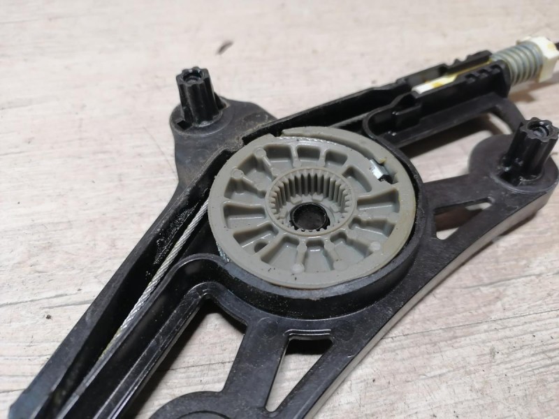 Audi A6 C7 стеклоподъемник задний левый