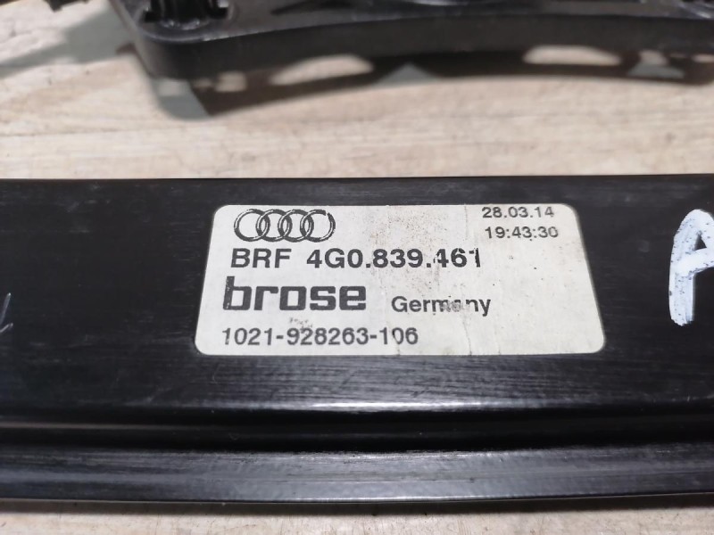 Audi A6 C7 стеклоподъемник задний левый