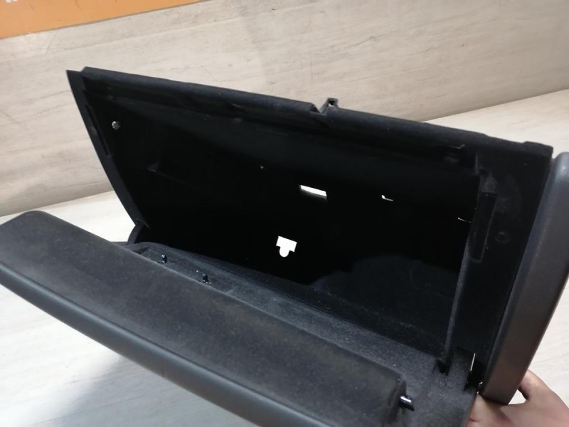 Audi A6 C7 бардачок