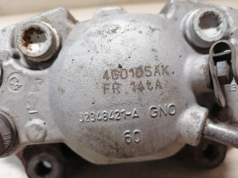 Audi A6 C7 суппорт тормозной передний левый