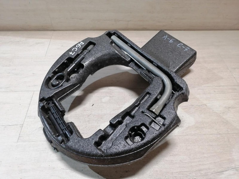 Audi A6 C7 набор инструментов органайзер