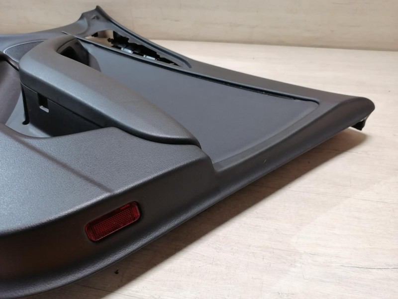 Audi A6 C7 обшивка двери передняя правая