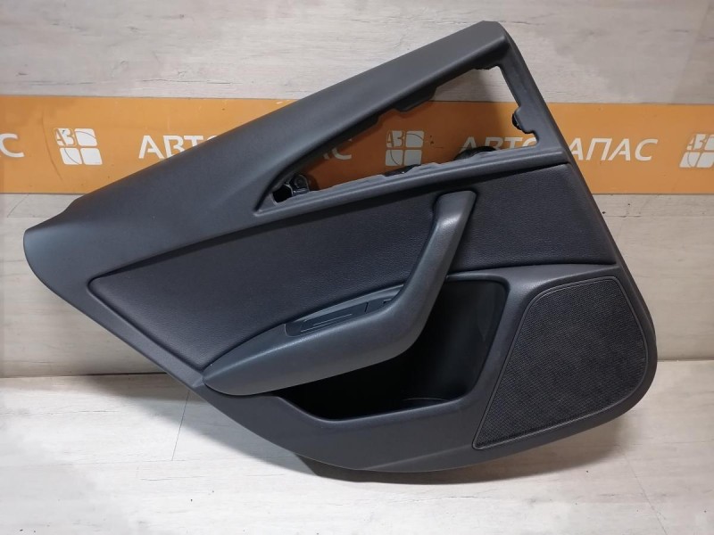 Audi A6 C7 обшивка двери задняя левая