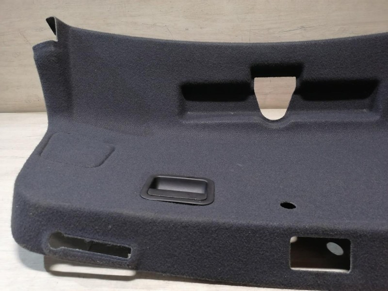 Audi A6 C7 обшивка крышки багажника