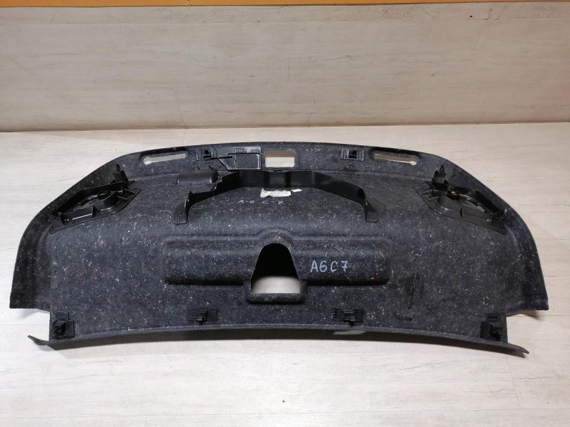 Audi A6 C7 обшивка крышки багажника