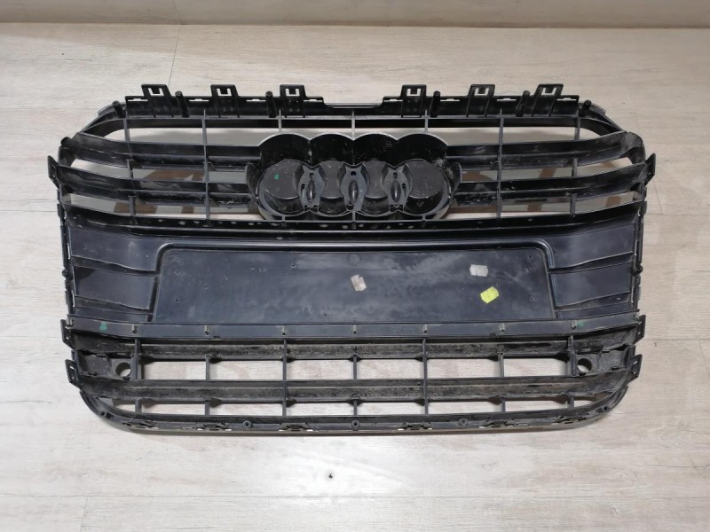 Audi A6 C7 решетка радиатора