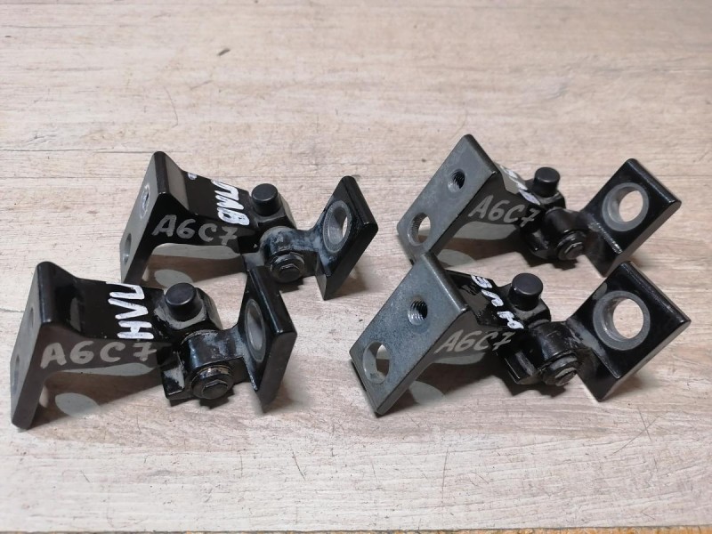 Audi A6 C7 петля двери левая