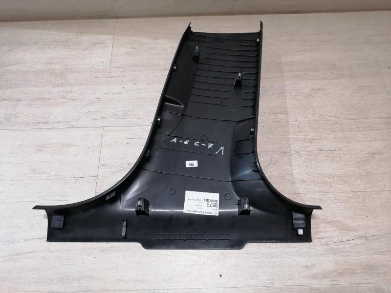 Audi A6 C7 обшивка средней стойки нижняя левая