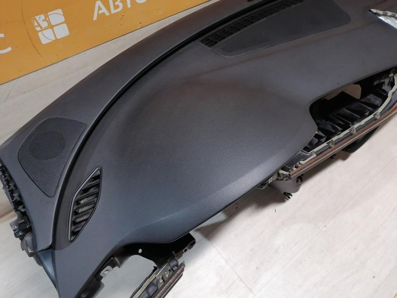 Audi A6 C7 торпедо стрел