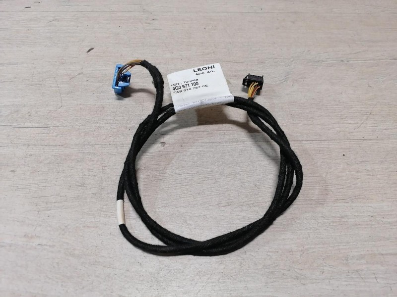 Audi A6 C7 проводка подключения центрального плафона