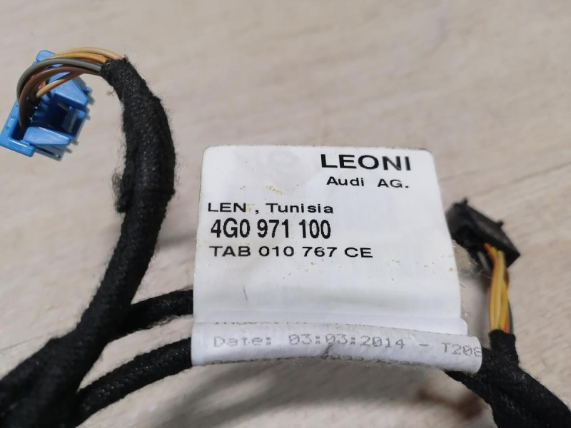 Audi A6 C7 проводка подключения центрального плафона