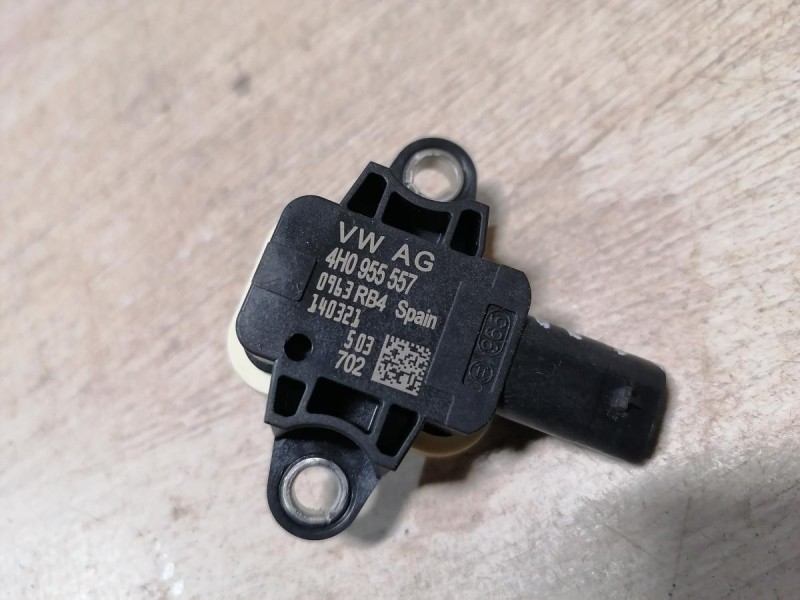 Audi A6 C7 датчик удара передний 4h0955557