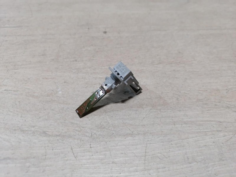 Audi A6 C7 датчик температуры салона в печке