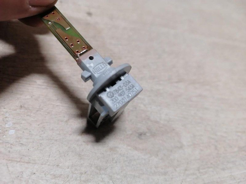 Audi A6 C7 датчик температуры салона в печке