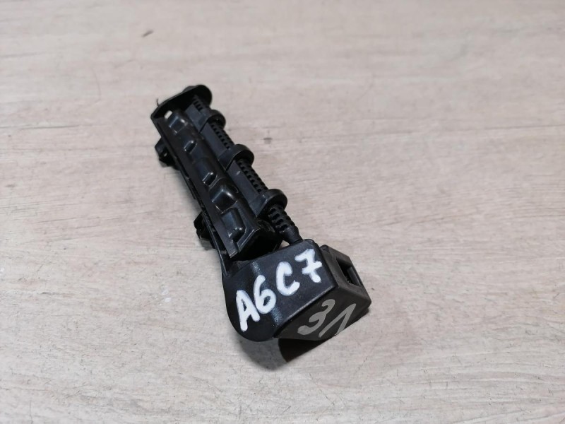 Audi A6 C7 крепление заднего бампера левое