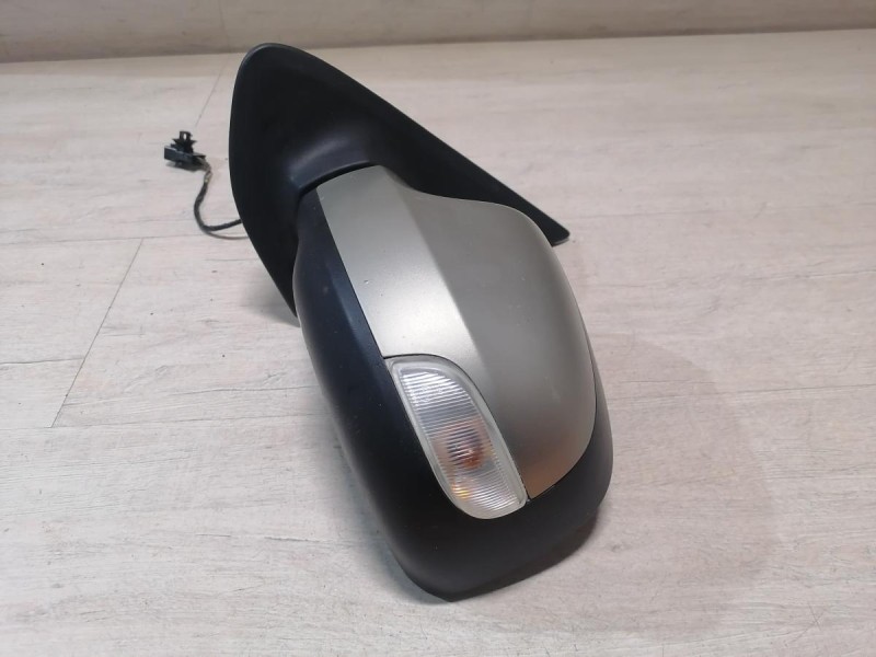 Sandero №17 зеркало левое беж