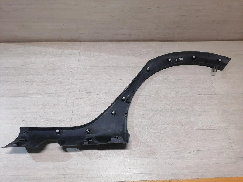 Sandero №17 расширитель крыла задний правый